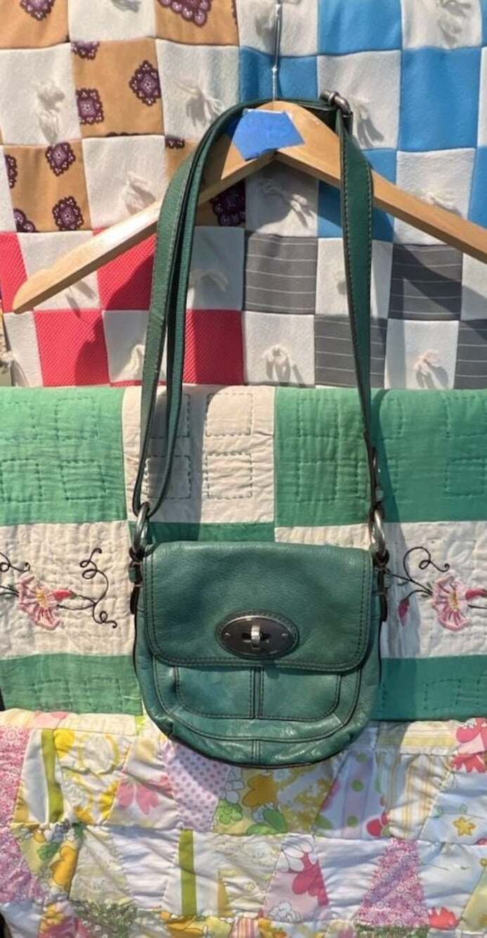Fossil Maddox Crossbody Bag Sea Green Leather Small Turn Lock Closure